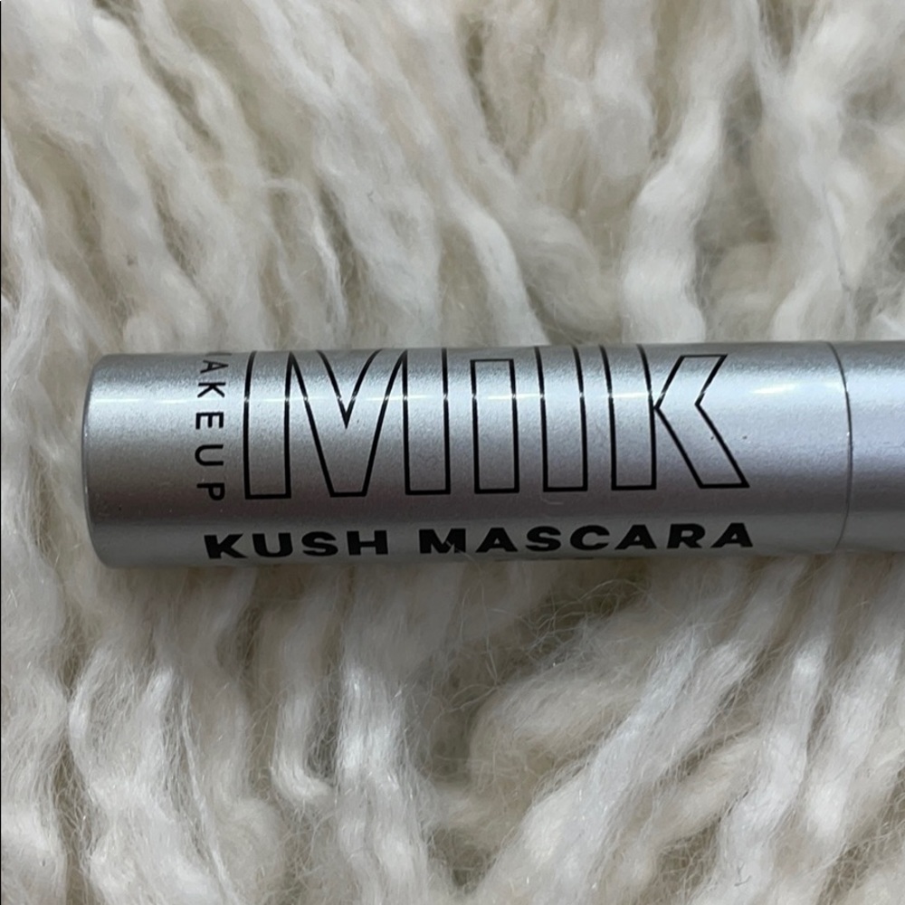 MILK MAKEUP KUSH High Volumizing Mascara NEW - Picture 4 of 9